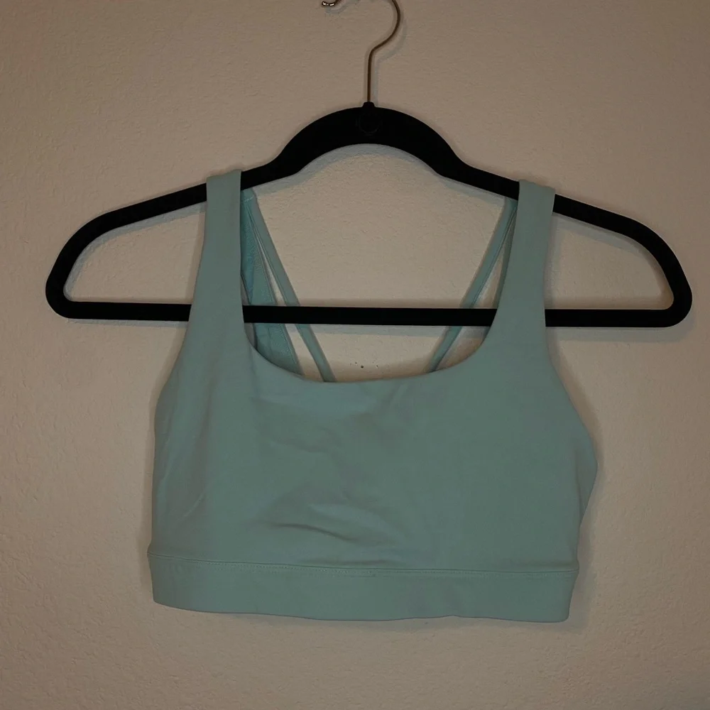 Athleta xs sports bra light blue
